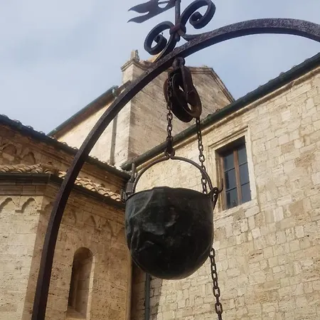 Palazzetto Del Pittore Bed & Breakfast