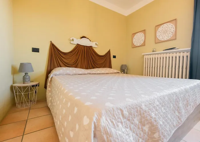 Palazzetto Del Pittore In 3* Сан-Куйрико-д'Орча